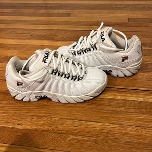 Size 7 women fila golf shoes